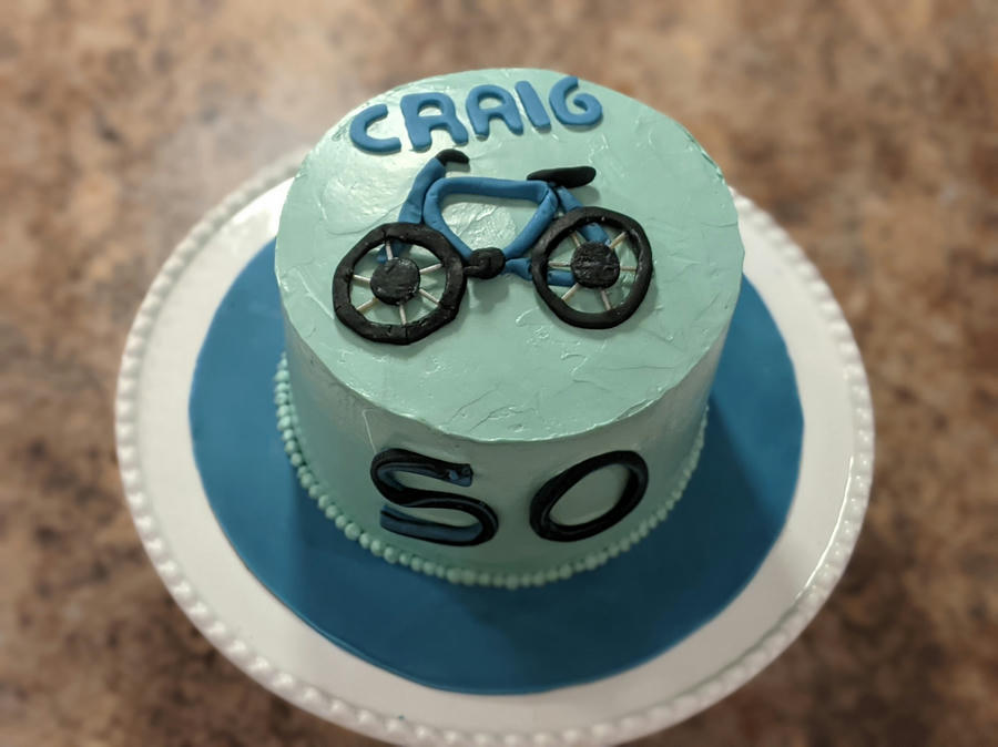 Racer bike cake! Do you think that once you get into an art-related field,  you no longer need to enagage in logical, problem solving, cal... |  Instagram